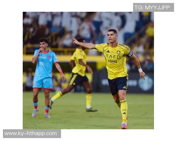 菲利克斯精彩推射破门后手球庆祝引发热议