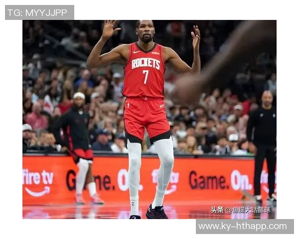 杜兰特第三节火力全开6投全中轻松斩获13分助队逆转局势